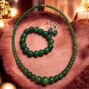 Elegant Green Beaded Jewelry Set